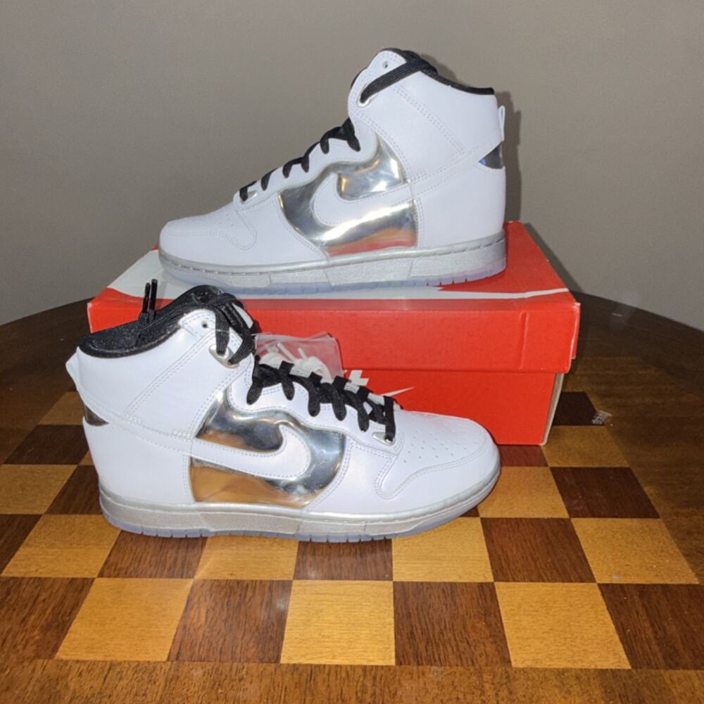 Size 9W - Nike Dunk High SE White Metallic Silver DX5928-100 Icy Sole OG Box - Picture 2 of 10
